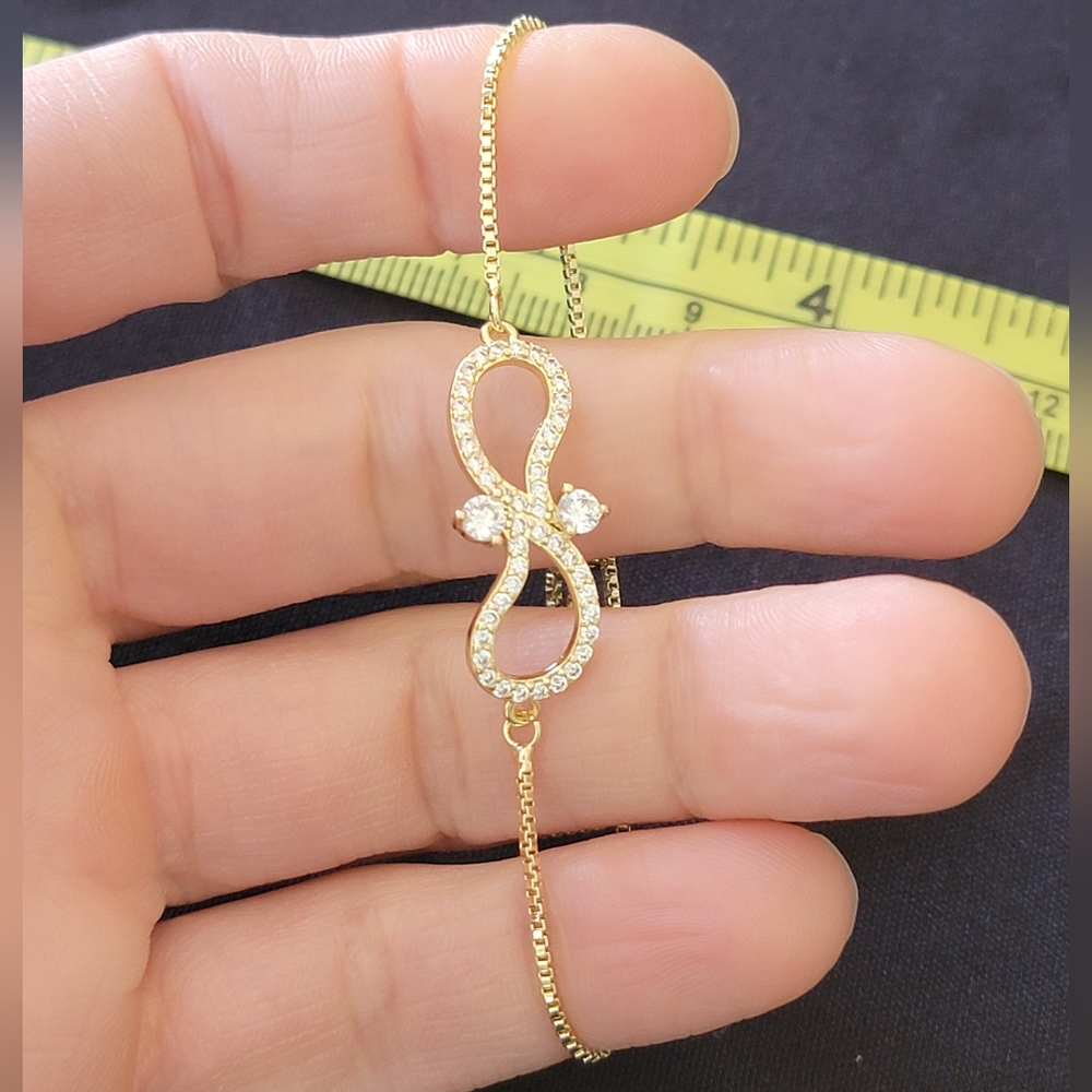 Lariat bracelet
